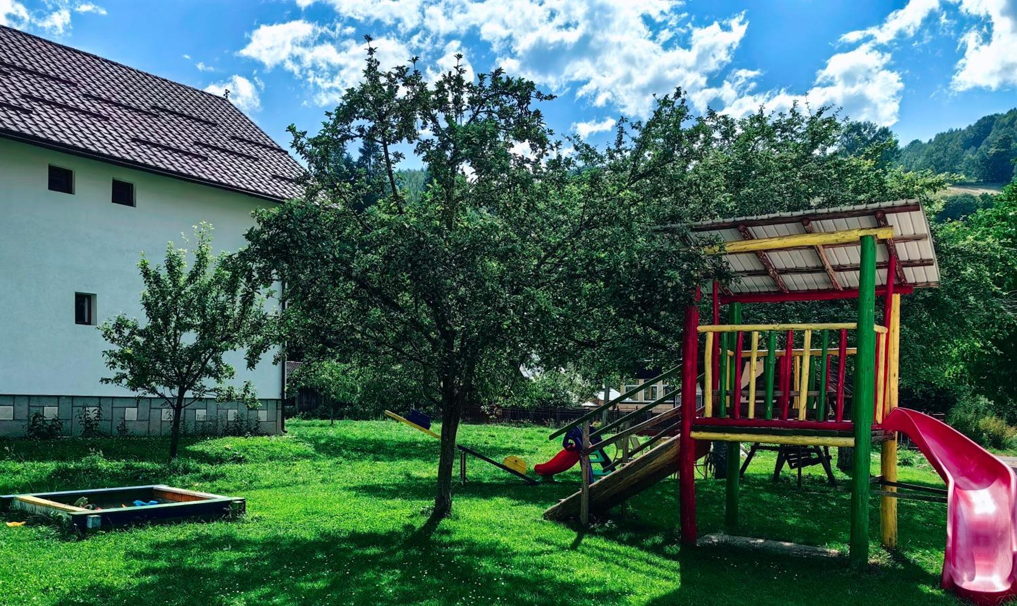 Voinescu House - Natural Living & Eating Simon Ngoại thất bức ảnh