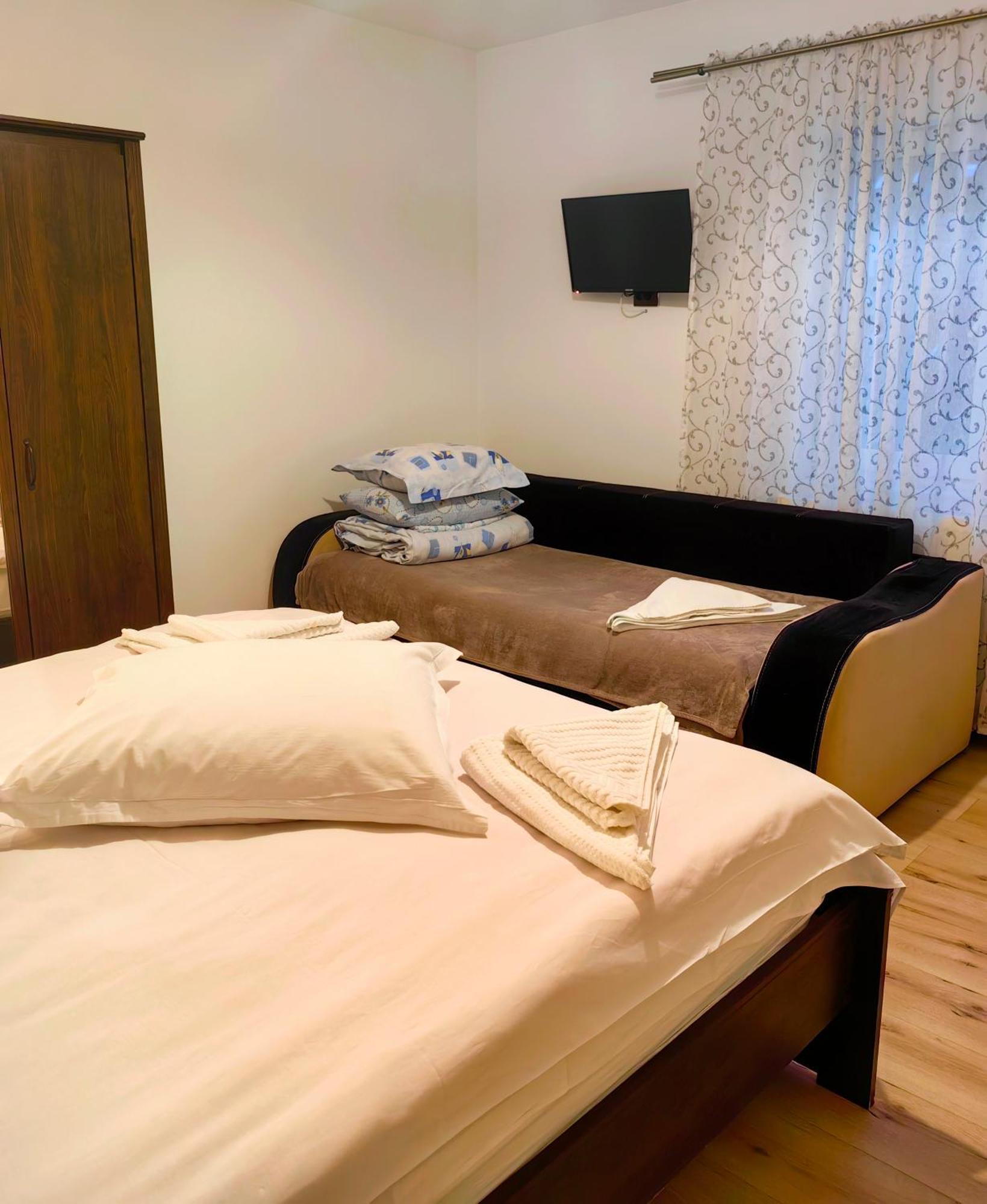 Voinescu House - Natural Living & Eating Simon Ngoại thất bức ảnh